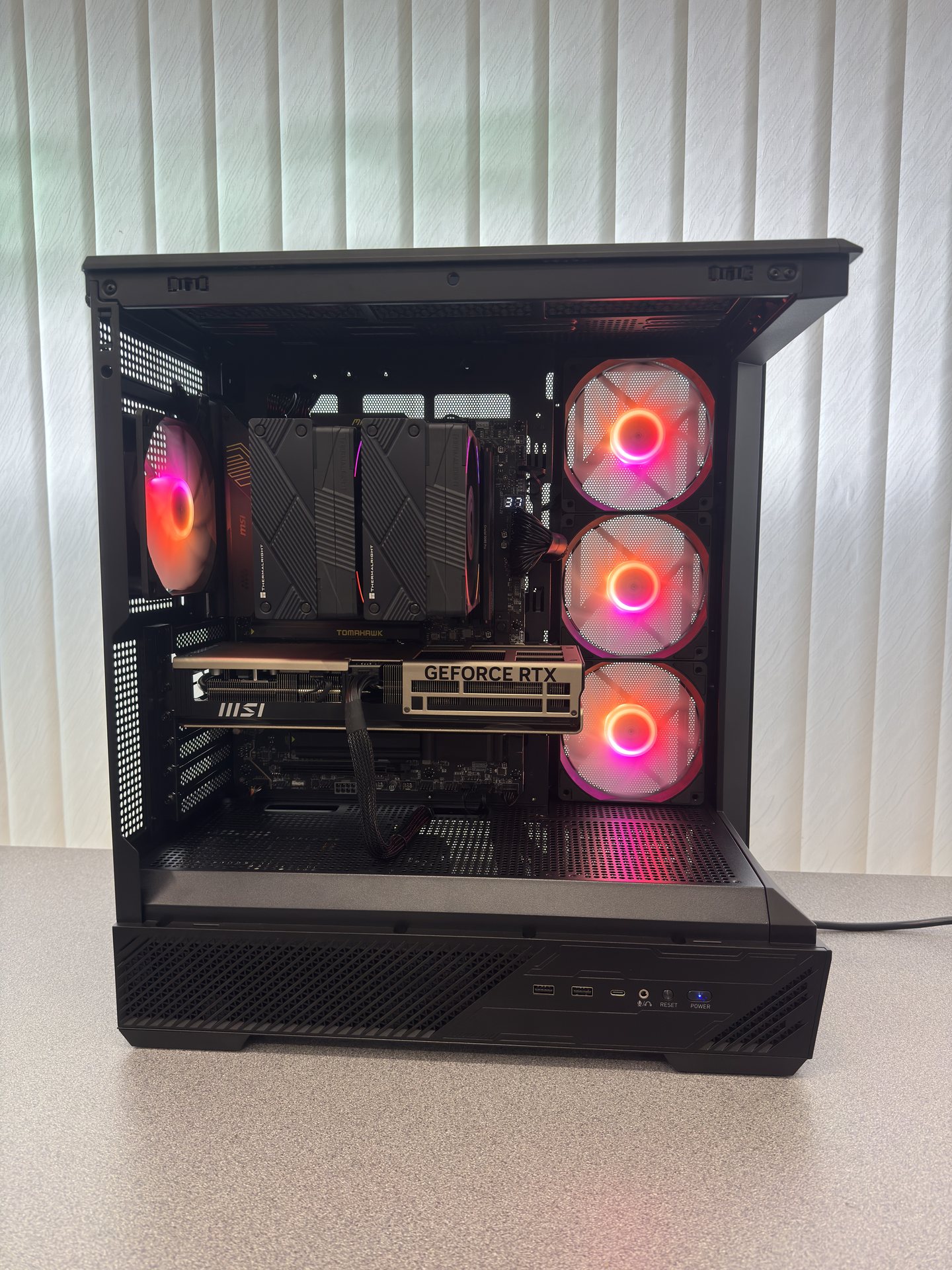 Stealth Black, White Fans